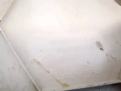 Pezzo di ricambio per auto di seconda mano plastica per opel kadett e fastback (t85) 1.4 s (c08, c48, d08, d48) riferimenti oem iam 6r4867288  