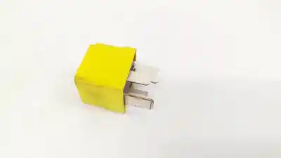 Pezzo di ricambio per auto di seconda mano relè per bmw 3 (e30) m3 2.3 riferimenti oem iam 90226846  