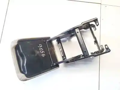 Автозапчастина б/у центральний подлокник для audi a5 cabriolet (8f7) 2.0 tdi посилання на oem iam 8k0864283  