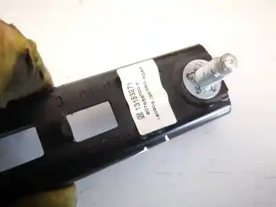 Peça sobressalente para automóvel em segunda mão chicote / encaixe cinto segurança dianteiro esquerdo por bmw 3 (e30) m3 2.3 referências oem iam 13153271  