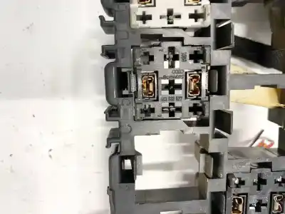 Second-hand car spare part fuse box unit for audi a6 c5 (4b2) 2.5 tdi oem iam references 443937527  