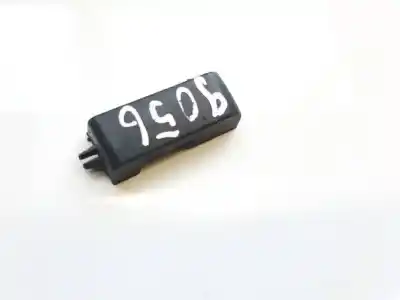 Автозапчастина б/у пластика для audi a5 cabriolet (8f7) 2.0 tdi посилання на oem iam 8k0881672  