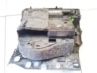 Автозапчасти б/у бардачок за audi a5 cabriolet (8f7) 2.0 tdi ссылки oem iam 8k2857035c  