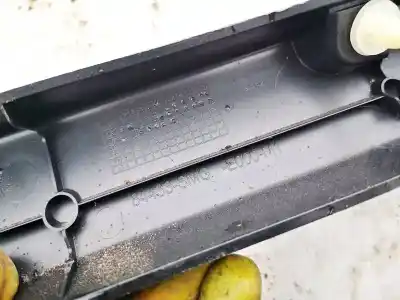 Pezzo di ricambio per auto di seconda mano plastiche per opel corsa a fastback (s83) 1.2 i (f08, m08, f68, m68) riferimenti oem iam 84433smge000m1  84433-smg-e000-m1