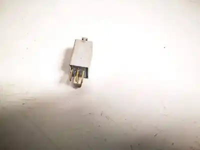 Pezzo di ricambio per auto di seconda mano relè per bmw 3 (e30) m3 2.3 riferimenti oem iam 13100504  0332201100