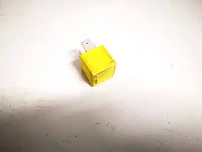 Pezzo di ricambio per auto di seconda mano relè per bmw 3 (e30) m3 2.3 riferimenti oem iam 90226846  v23134-j52-x369