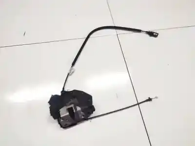 Second-hand car spare part front right door lock for nissan bluebird hatchback (t72, t12) 1.6 oem iam references 40644138262112