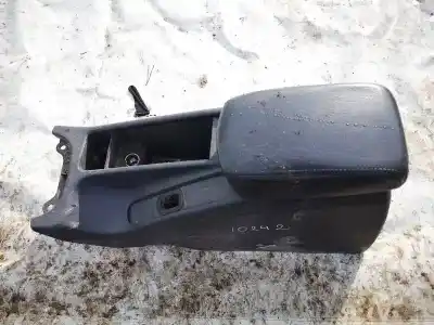 Second-hand car spare part center armrest for volvo s40 i (644) 1.9 di oem iam references 30616548