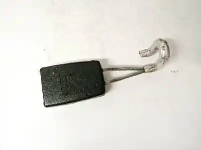 Автозапчасти б/у левый задний крюк ремня за audi a4 avant (b5) 1.8 ссылки oem iam 8d0857740a  