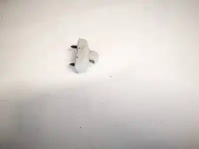 Pezzo di ricambio per auto di seconda mano pezzi vari per opel kadett e fastback (t85) 1.4 s (c08, c48, d08, d48) riferimenti oem iam 3b0857561b  