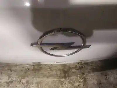 Recambio de automóvil de segunda mano de Logotipo-insignia-emblema del fabricante para BMW 3 (E30) M3 2.3 referencias OEM IAM   