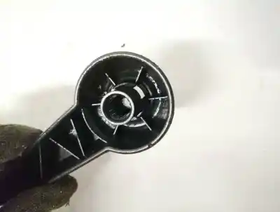 Pezzo di ricambio per auto di seconda mano plastica per dodge journey 2.0 16v crd cat riferimenti oem iam 1366536  