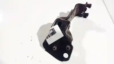 Second-hand car spare part support / sliding door guide for nissan bluebird hatchback (t72, t12) 1.6 oem iam references am51u26801ah