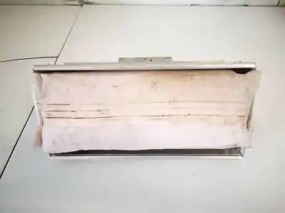 Second-hand car spare part front right air bag for volvo s40 i (644) 1.9 di oem iam references p30615530