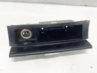 Автозапчасти б/у пепельница за opel kadett e fastback (t85) 1.4 s (c08, c48, d08, d48) ссылки oem iam 3c0863284  3c0857961