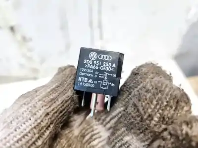 Second-hand car spare part relay for opel kadett e fastback (t85) 1.4 s (c08, c48, d08, d48) oem iam references 3d0951253a  