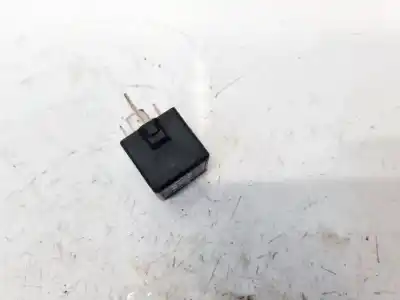 Second-hand car spare part relay for opel kadett e fastback (t85) 1.4 s (c08, c48, d08, d48) oem iam references 1k0951253a
