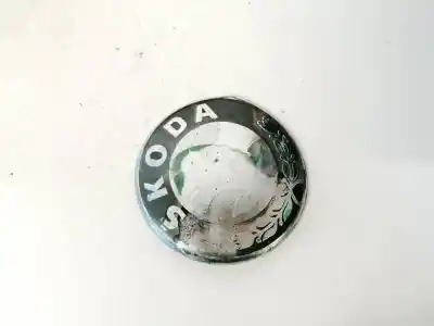 Pièce détachée automobile d'occasion EMBLÈME / LOGO pour SKODA OCTAVIA COMBI (1Z5)  Références OEM IAM 1U0853621C  