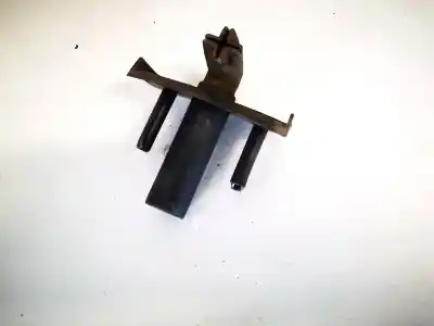 Peça sobressalente para automóvel em segunda mão plásticos por opel zafira a 2.0 dti referências oem iam 90589382