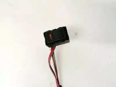 Second-hand car spare part switch for audi a3 (8l) 1.9 tdi oem iam references 8l0962107a  