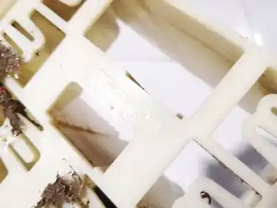 Pezzo di ricambio per auto di seconda mano plastica per bmw 1502-2002 (e10) 1802 riferimenti oem iam 66405910  61356922428-0