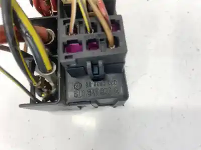 Second-hand car spare part fuse box unit for audi a6 c5 (4b2) 2.5 tdi oem iam references 8l0941822a  
