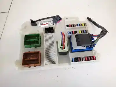 Pezzo di ricambio per auto di seconda mano scatola relè/fusibili per volvo v60 2014 - 2018 facelift 1.6 d2 84kw 2014 - 2018 riferimenti oem iam 31384933ab