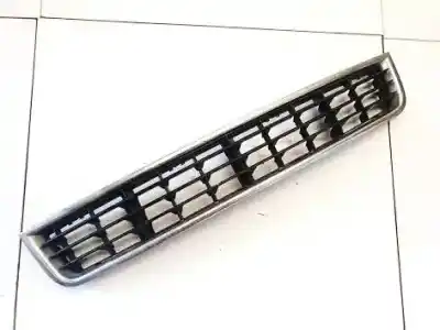 Автозапчасти б/у передняя решетка за audi a4 b6 (8e2) 1.9 tdi quattro ссылки oem iam 8e0807647