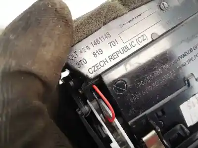 Автозапчасти б/у аэрационная решетка за skoda superb (3u4) 2.0 tdi dpf ссылки oem iam 3t0819701  1461148