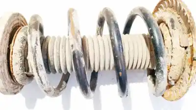 Second-hand car spare part shock absorber spring for opel kadett e fastback (t85) 1.4 s (c08, c48, d08, d48) oem iam references 