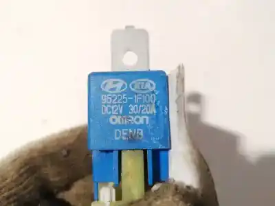 Pezzo di ricambio per auto di seconda mano relè per opel senator a (29_) 3.0 e riferimenti oem iam 952251f100  95225-1f100