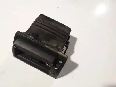 Автозапчастина б/у аераційна решіта для nissan bluebird hatchback (t72, t12) 1.6 посилання на oem iam 