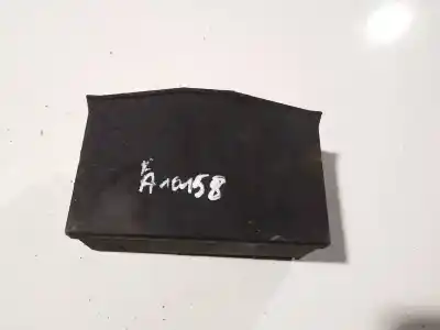 Peça sobressalente para automóvel em segunda mão caixa de fusíveis e relés por opel zafira a 2.0 dti referências oem iam 09131668