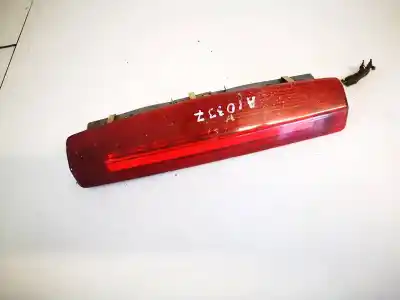 Peça sobressalente para automóvel em segunda mão farolim de travão central por bmw 3 (e30) m3 2.3 referências oem iam 13211587