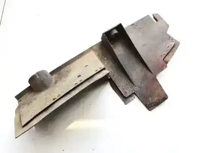 Peça sobressalente para automóvel em segunda mão plásticos por volkswagen golf ii 1.3 referências oem iam 165121283