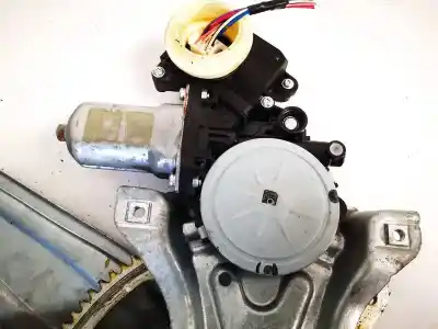 Tweedehands auto-onderdeel ACHTER RAAMMOTOR RECHTS voor SKODA OCTAVIA II COMBI (1Z5)  OEM IAM-referenties 8570202020  85702-02020, 961919-100, AV262100-4360