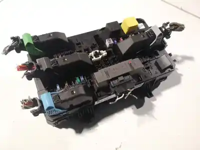Pezzo di ricambio per auto di seconda mano scatola relè/fusibili per bmw 3 (e30) m3 2.3 riferimenti oem iam 13181278