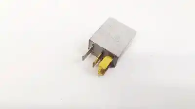 Peça sobressalente para automóvel em segunda mão relé para automóvel por toyota corolla verso (r1) 2.2 d-4d sol referências oem iam 0332011001