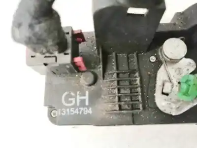 Peça sobressalente para automóvel em segunda mão fechadura da porta traseira direita por opel meriva b 1.7 16v cdti referências oem iam 13154794  