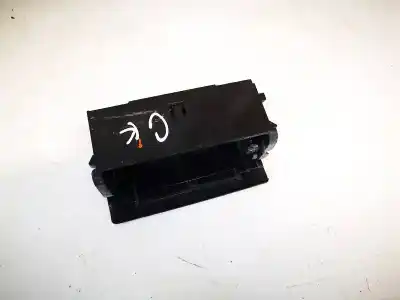 Pezzo di ricambio per auto di seconda mano PORTACENERE per AUDI Q7 (4L)  Riferimenti OEM IAM 4B0857405  