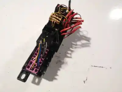Second-hand car spare part fuse box unit for volkswagen passat variant (3b5) 1.9 tdi oem iam references   