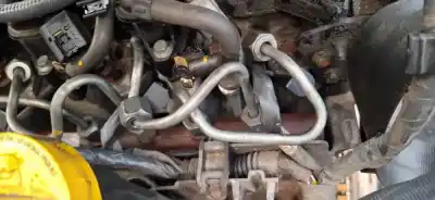 Recambio de automóvil de segunda mano de RAMPA INYECTORA, Juego de inyectores de combustible para AUDI 200 C2 SEDÁN (437, 438) 2.1 5E referencias OEM IAM H8201225030  