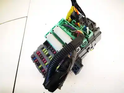Second-hand car spare part fuse box unit for renault clio i (b/c57_, 5/357_) 1.8 (b/c57c, b/c57u) oem iam references a000011  a-000011