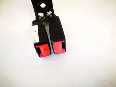 Автозапчасти б/у крюк для ремня задний правый за ford fiesta, vi 2012.10 - 2017.12 facelift 1.6 tdci 70kw 2010.02 - 2018.12 facelift ссылки oem iam 8v51a613k21ac  8v51-a613k21-ac