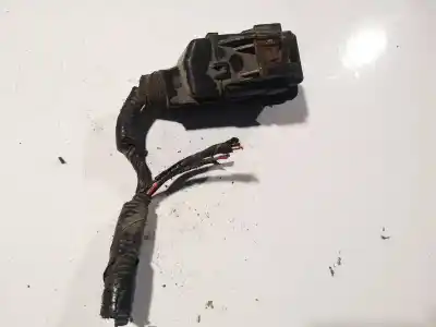 Second-hand car spare part fuse box unit for opel corsa a fastback (s83) 1.2 i (f08, m08, f68, m68) oem iam references   