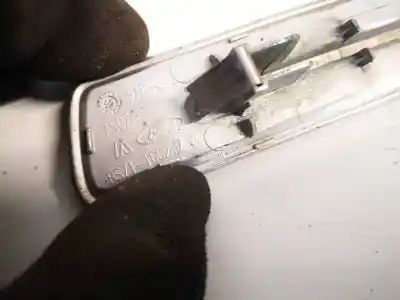 Автозапчастина б/у молдинг для nissan bluebird hatchback (t72, t12) 1.6 посилання на oem iam bs7116c217a  bs71-16c217-a