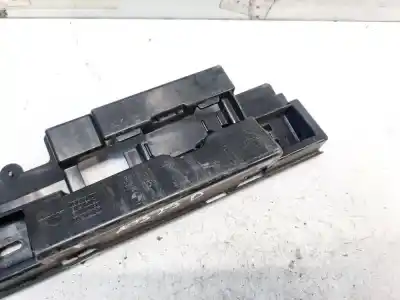 Pezzo di ricambio per auto di seconda mano plastica per bmw 1502-2002 (e10) 1802 riferimenti oem iam 51777256918  