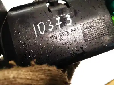 Автозапчастина б/у попільничка для volkswagen passat variant (3b5) 1.9 tdi посилання на oem iam 3b0857961  