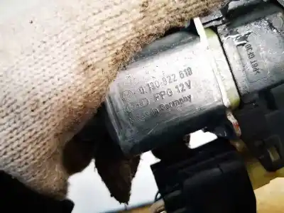 Автозапчасти б/у мотор стекла переднего правого за ford fiesta, vi 2012.10 - 2017.12 facelift 1.6 tdci 70kw 2010.02 - 2018.12 facelift ссылки oem iam 8a6114553b  8a61-14553-b, 0130822619