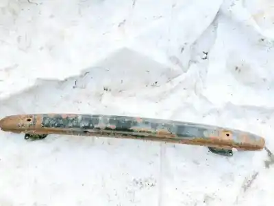 Pezzo di ricambio per auto di seconda mano RINFORZO PARAURTI POSTERIORE per VOLKSWAGEN BORA VARIANT (1J6) 1.9 TDI Riferimenti OEM IAM 1J0807311  